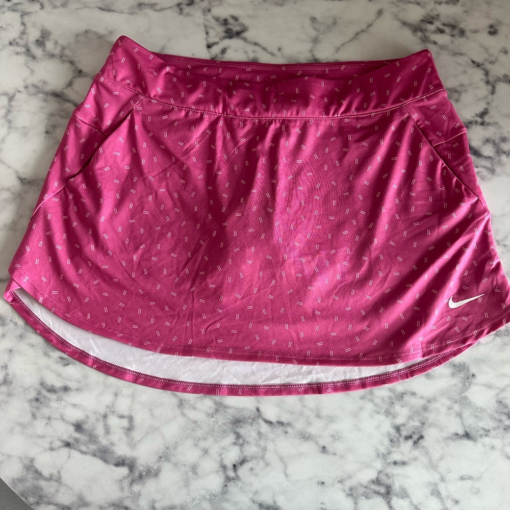 Nike Girls Golf Skirt with built in shorts Size L